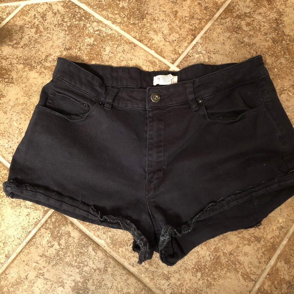 FOREVER21 BLACK PREMIUM DENIM JEAN SHORTS W/ TRIM